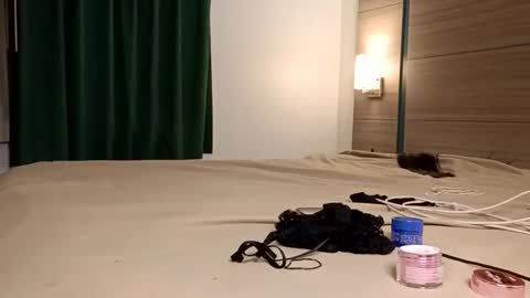 Snapshot of minniehunney chatting on January 19, 2026, 11:58 am minniehunney online show from January 19, 2026, 11:58 am