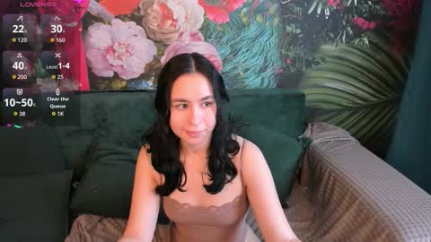 Snapshot of minniiemile chatting on December 21, 2025, 8:16 pm Minnie online show from December 21, 2025, 8:16 pm