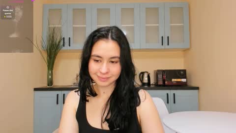 Snapshot of minniiemile chatting on January 9, 2026, 7:48 pm Minnie online show from January 9, 2026, 7:48 pm