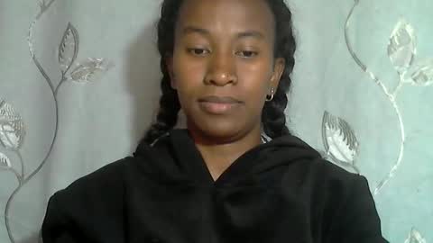 minouch211907 online show from March 12, 2026, 4:51 am