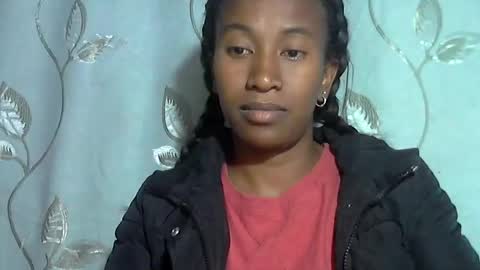 minouch211907 online show from April 8, 2026, 7:03 pm