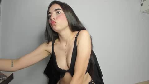 Snapshot of minty151 chatting on December 22, 2025, 3:31 pm minty151 online show from December 22, 2025, 3:31 pm