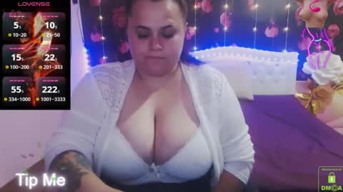Snapshot of mira_cle_ chatting on October 9, 2025, 8:45 am mira_cle_ online show from October 9, 2025, 8:45 am