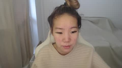 mira_g online show from December 15, 2025, 9:24 am