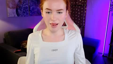 Snapshot of mira_glace chatting on January 21, 2025, 11:35 am Mira3 online show from January 21, 2025, 11:35 am