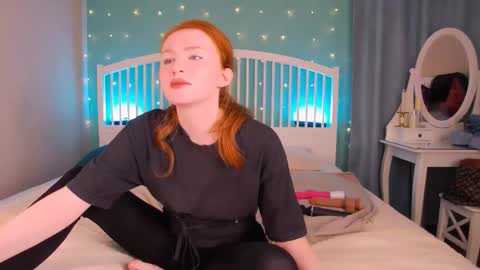 Snapshot of mira_glace chatting on November 22, 2025, 12:59 pm Mira3 online show from November 22, 2025, 12:59 pm