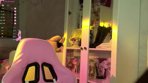 Snapshot of mira_jadee chatting on March 30, 2026, 10:33 pm Mira online show from March 30, 2026, 10:33 pm