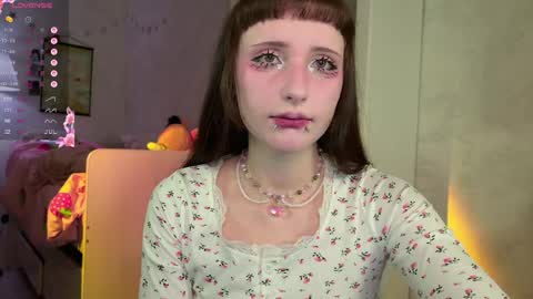 Snapshot of mira_jadee chatting on April 1, 2026, 10:07 pm Mira online show from April 1, 2026, 10:07 pm