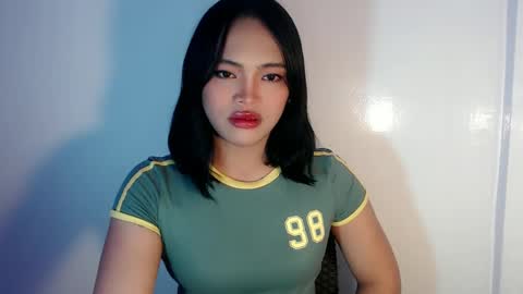Snapshot of mira_luna222 chatting on February 1, 2025, 6:51 pm Mira Bella online show from February 1, 2025, 6:51 pm