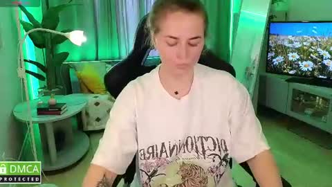Mira online show from June 14, 2026, 2:24 am