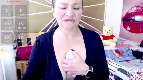Vicky online show from October 1, 2025, 2:56 pm