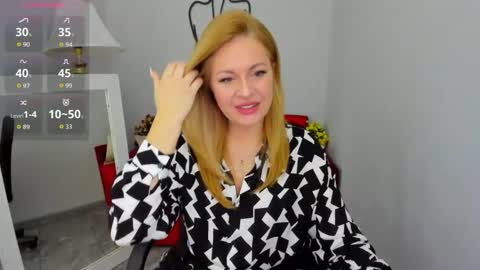 Snapshot of mira_whitme chatting on February 14, 2026, 7:05 am Mira online show from February 14, 2026, 7:05 am