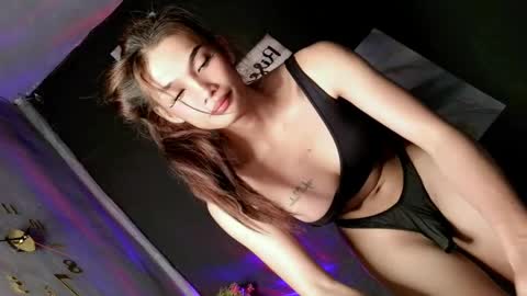 Zoey online show from April 14, 2026, 2:17 am