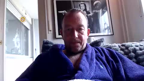 Snapshot of miracolix_030 chatting on November 30, 2025, 10:19 am Ben online show from November 30, 2025, 10:19 am