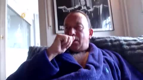 Snapshot of miracolix_030 chatting on December 4, 2025, 9:51 am Ben online show from December 4, 2025, 9:51 am