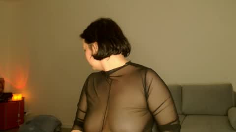 Snapshot of miradiaz chatting on May 4, 2026, 8:49 pm Meera online show from May 4, 2026, 8:49 pm