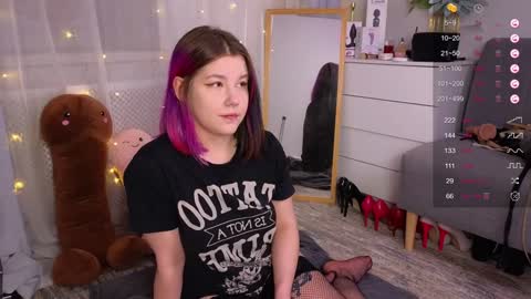 Snapshot of mirafalls chatting on February 4, 2025, 5:21 am Mira online show from February 4, 2025, 5:21 am