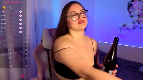 Snapshot of miraluccian chatting on September 10, 2025, 7:14 pm miraluccian online show from September 10, 2025, 7:14 pm