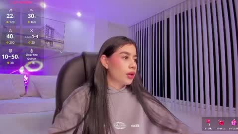 miranda_crawfor online show from June 19, 2026, 1:43 am