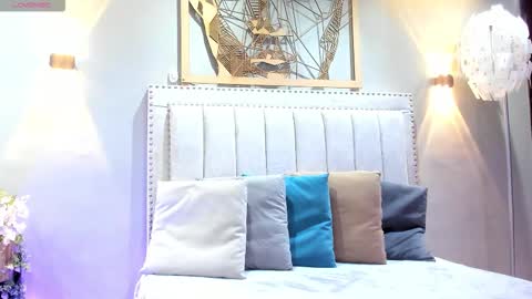 Snapshot of miranda_doll_ chatting on March 18, 2026, 12:08 pm online show from March 18, 2026, 12:08 pm