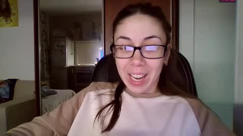 Snapshot of miranda_wish chatting on December 28, 2024, 5:35 pm MIRANDA online show from December 28, 2024, 5:35 pm