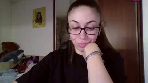 Snapshot of miranda_wish chatting on January 5, 2025, 6:35 pm MIRANDA online show from January 5, 2025, 6:35 pm