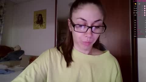 Snapshot of miranda_wish chatting on September 15, 2025, 3:12 pm MIRANDA online show from September 15, 2025, 3:12 pm