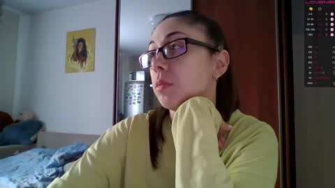 Snapshot of miranda_wish chatting on September 16, 2025, 4:13 am MIRANDA online show from September 16, 2025, 4:13 am