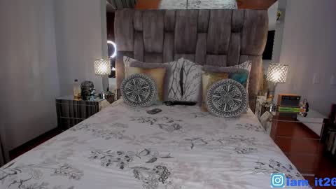 Miranda online show from November 5, 2025, 1:38 am