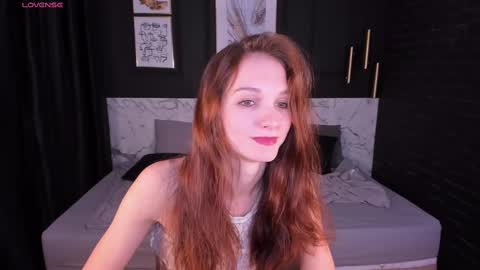 Snapshot of mirandaglow chatting on February 21, 2025, 8:51 am Miranda online show from February 21, 2025, 8:51 am