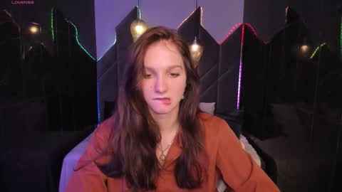 Snapshot of mirandaglow chatting on January 18, 2026, 5:44 am Miranda online show from January 18, 2026, 5:44 am