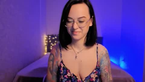 Snapshot of miraskyy chatting on March 10, 2026, 6:46 pm MiraSkyy online show from March 10, 2026, 6:46 pm