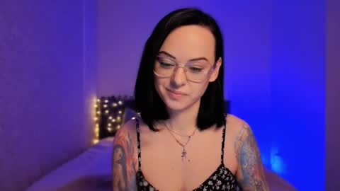 Snapshot of miraskyy chatting on March 11, 2026, 4:02 pm MiraSkyy online show from March 11, 2026, 4:02 pm