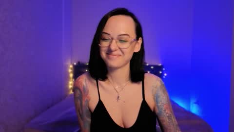 Snapshot of miraskyy chatting on March 19, 2026, 4:00 pm MiraSkyy online show from March 19, 2026, 4:00 pm