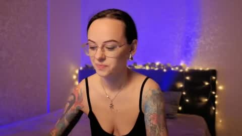 Snapshot of miraskyy chatting on May 5, 2026, 7:00 pm MiraSkyy online show from May 5, 2026, 7:00 pm