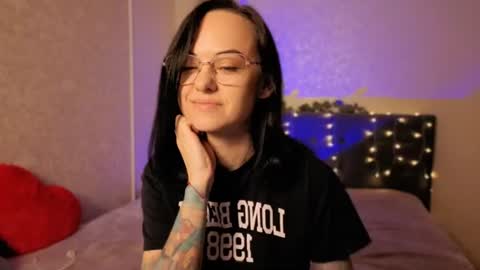 Snapshot of miraskyy chatting on June 25, 2026, 10:36 pm MiraSkyy online show from June 25, 2026, 10:36 pm