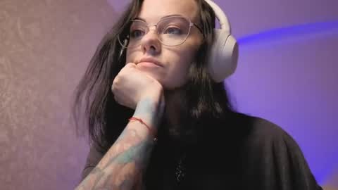 Snapshot of miraskyy chatting on July 2, 2026, 8:26 pm MiraSkyy online show from July 2, 2026, 8:26 pm