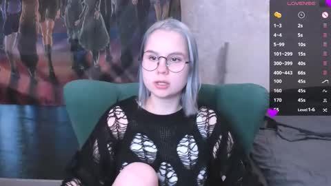 Snapshot of miray_kuriyama chatting on March 1, 2025, 9:59 pm Kira online show from March 1, 2025, 9:59 pm
