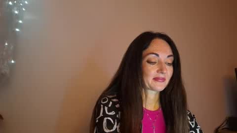 Christina online show from May 25, 2026, 8:15 pm