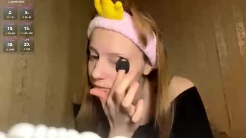 Snapshot of mirnapane chatting on February 18, 2026, 7:10 pm Ria online show from February 18, 2026, 7:10 pm