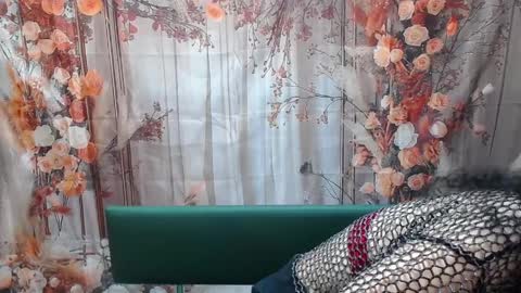 Miroslava Happi online show from April 7, 2026, 5:52 am