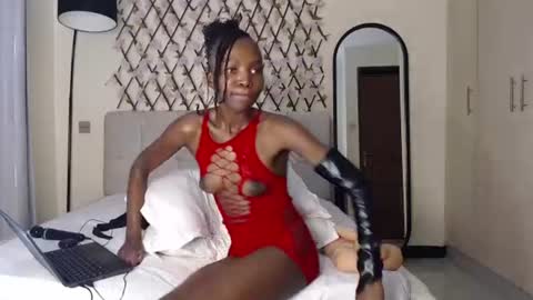 Snapshot of mis_kaylee chatting on July 15, 2026, 12:16 am mis_kaylee online show from July 15, 2026, 12:16 am