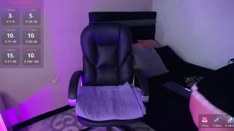 Misaaki online show from November 3, 2025, 11:00 am