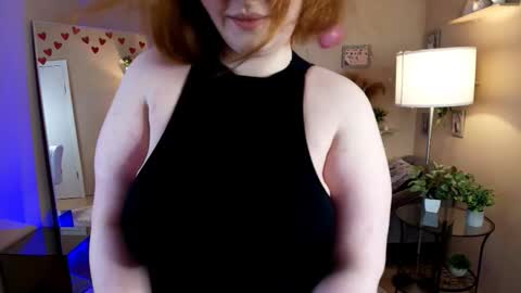 Snapshot of misha_the_createrr chatting on February 23, 2026, 7:06 am Ivy online show from February 23, 2026, 7:06 am