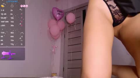 Snapshot of mishel_bless chatting on February 17, 2026, 9:28 am Mishel online show from February 17, 2026, 9:28 am