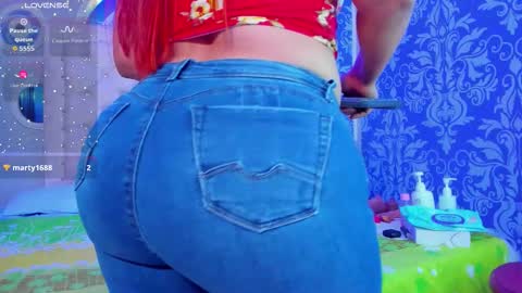 Snapshot of mishell_lovely chatting on November 7, 2025, 2:06 pm Mishell online show from November 7, 2025, 2:06 pm