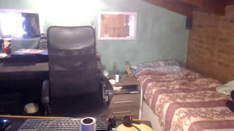 Snapshot of mishiman92 chatting on December 1, 2025, 5:51 pm Mishiman online show from December 1, 2025, 5:51 pm