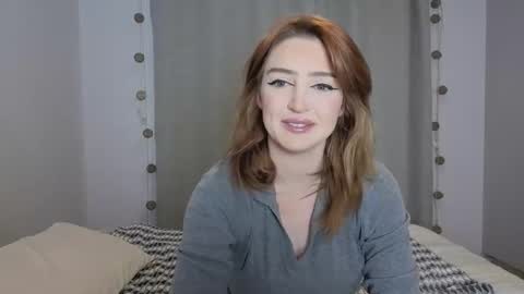 Snapshot of mishymoon chatting on May 6, 2026, 11:26 am Elora online show from May 6, 2026, 11:26 am