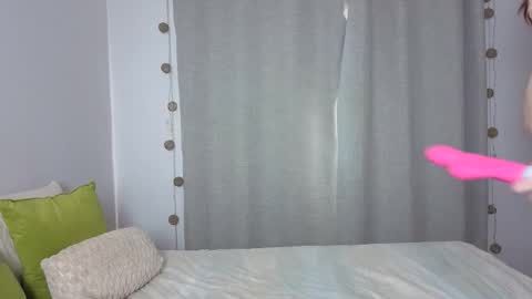 Snapshot of mishymoon chatting on May 8, 2026, 9:58 am Elora online show from May 8, 2026, 9:58 am