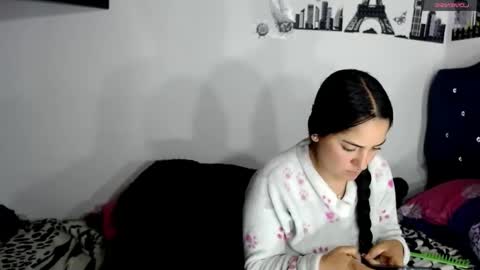 Snapshot of misnicol chatting on January 19, 2026, 11:25 am Nicol online show from January 19, 2026, 11:25 am